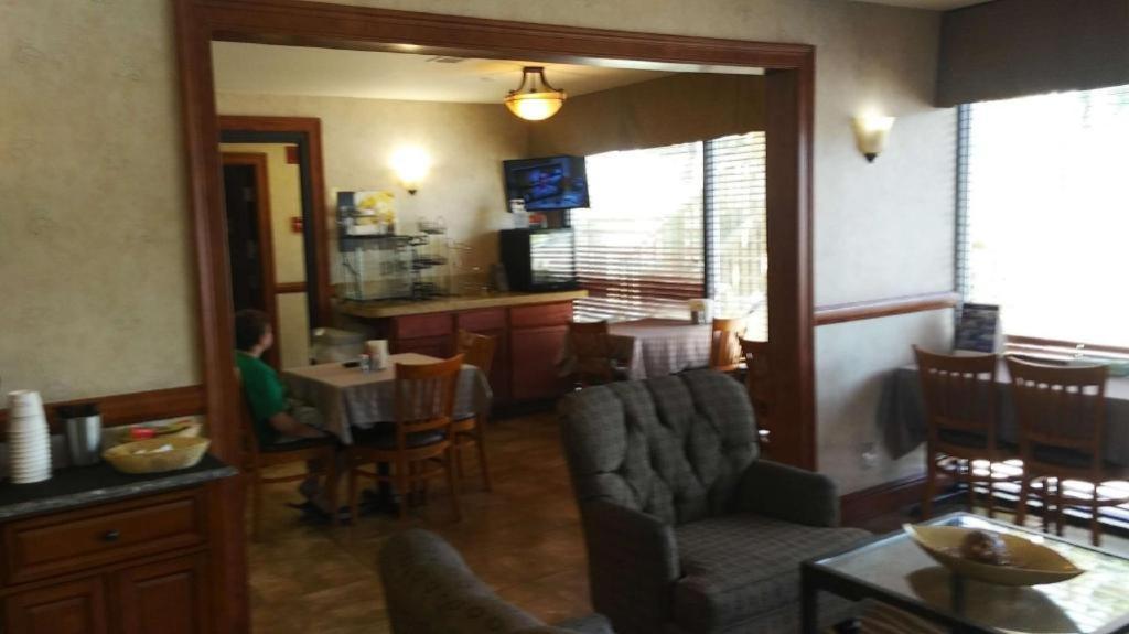 Airport Inn Boise Exterior photo