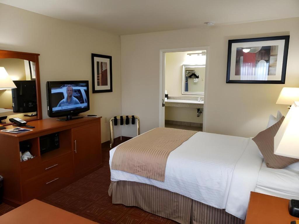 Airport Inn Boise Exterior photo